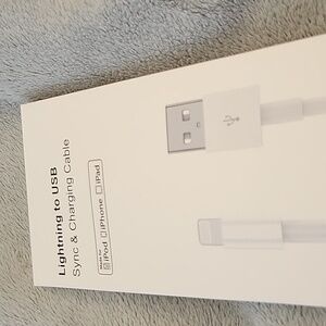 Pkg of 2 lightening  usb chargers for iPad iPhone ipod